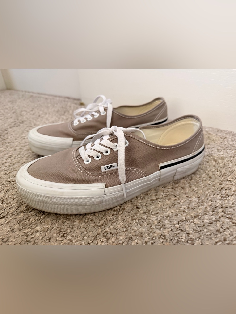 Vans Women's Low-Top Canvas Sneakers in Grey and White